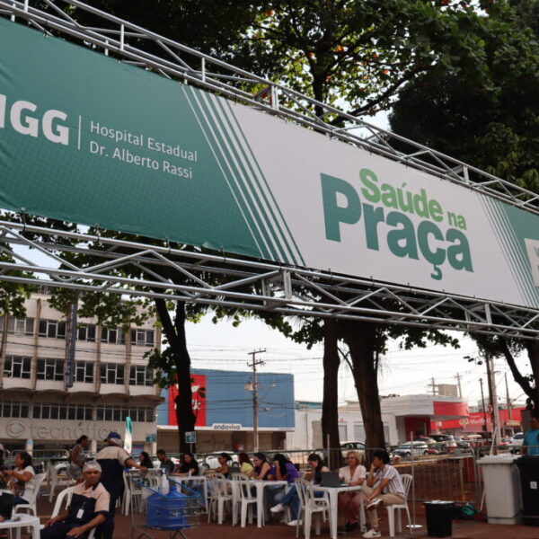 Tenda do evento Saúde na Praça