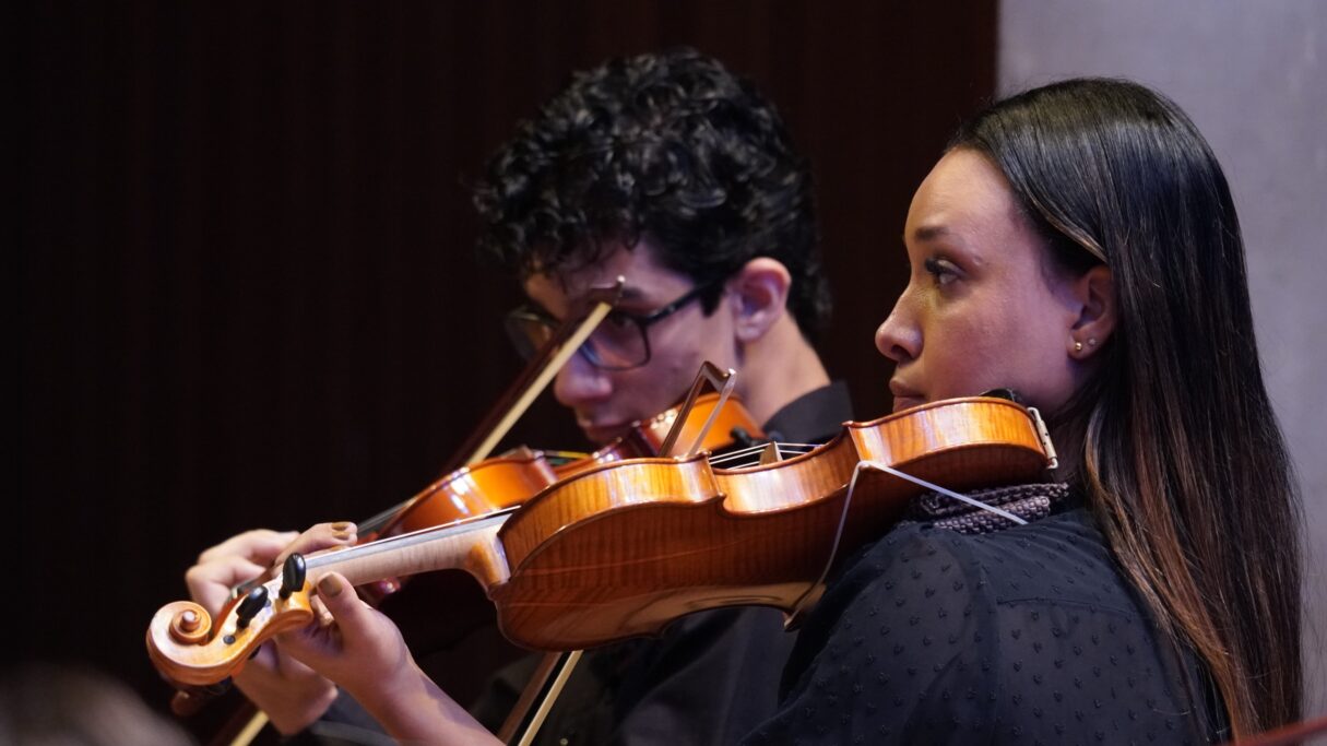 Músicos da Sinfônica Pedro Ludovico Teixeira