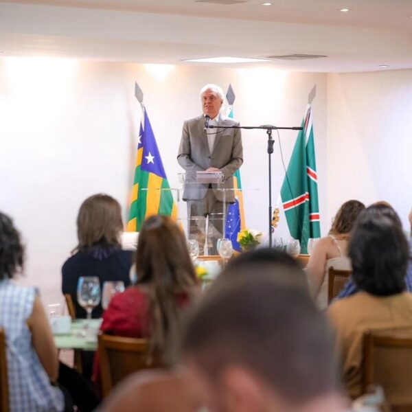 Caiado comemora fim da fila do licenciamento ambiental em Goiás