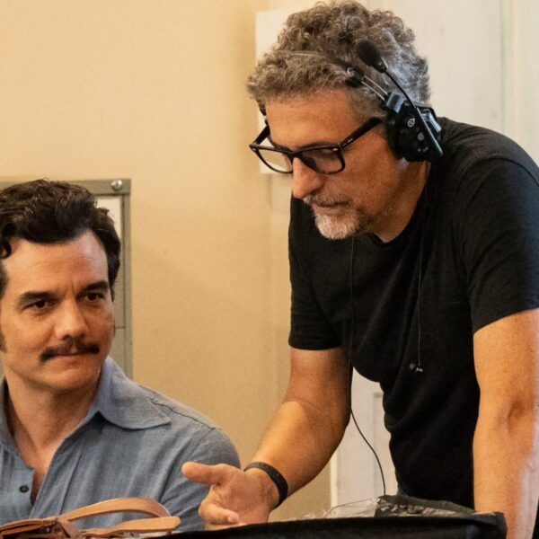 Cine Cultura estreia “O Agente Secreto” de Kleber Mendonça