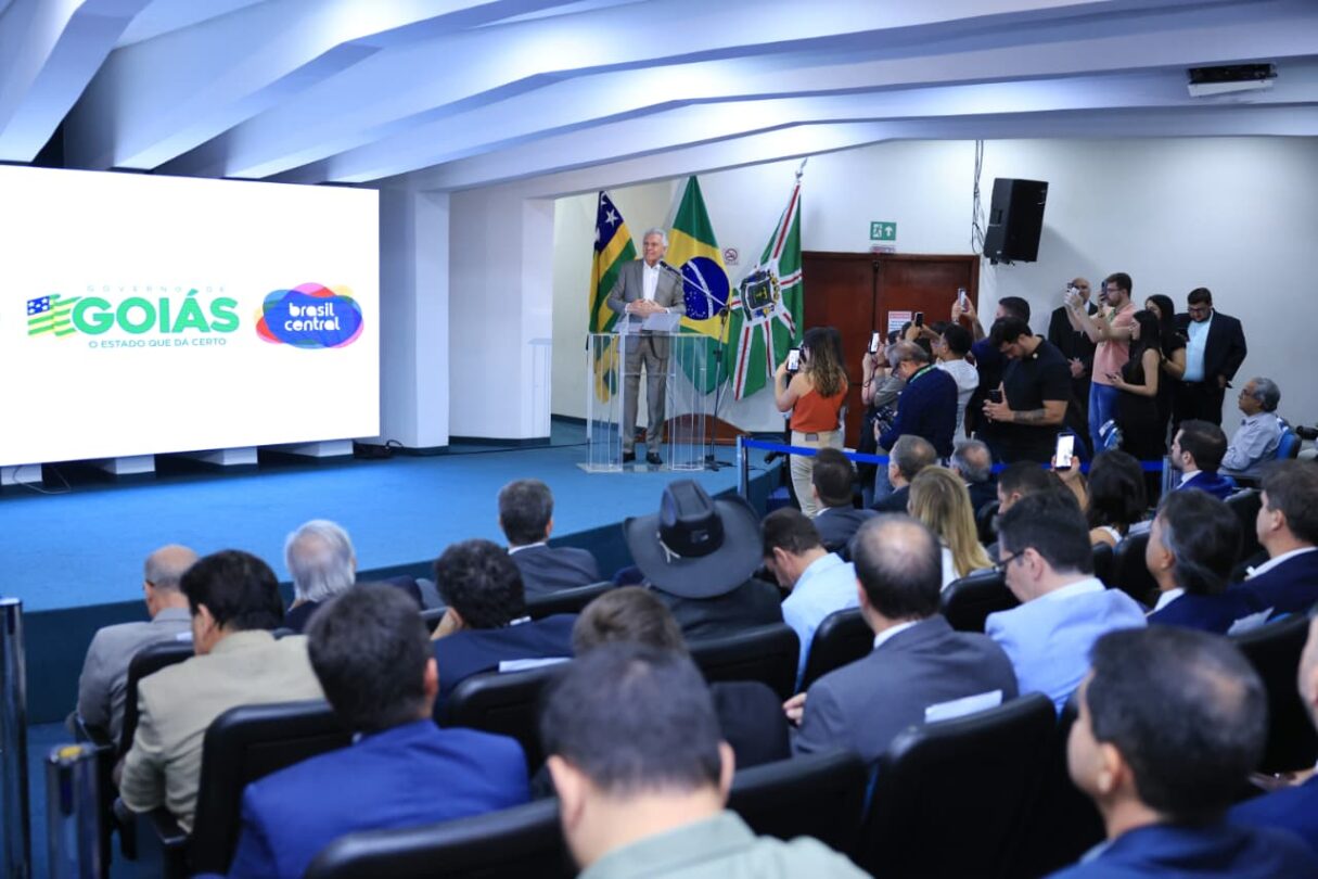 Solenidade celebra os 50 anos da TV Brasil Central