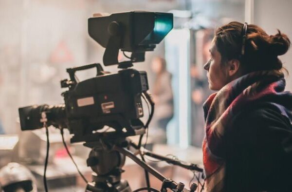 Festival Internacional de Cinema Feminino Pode Ponto Cine na Vila Cultural Cora Coralina