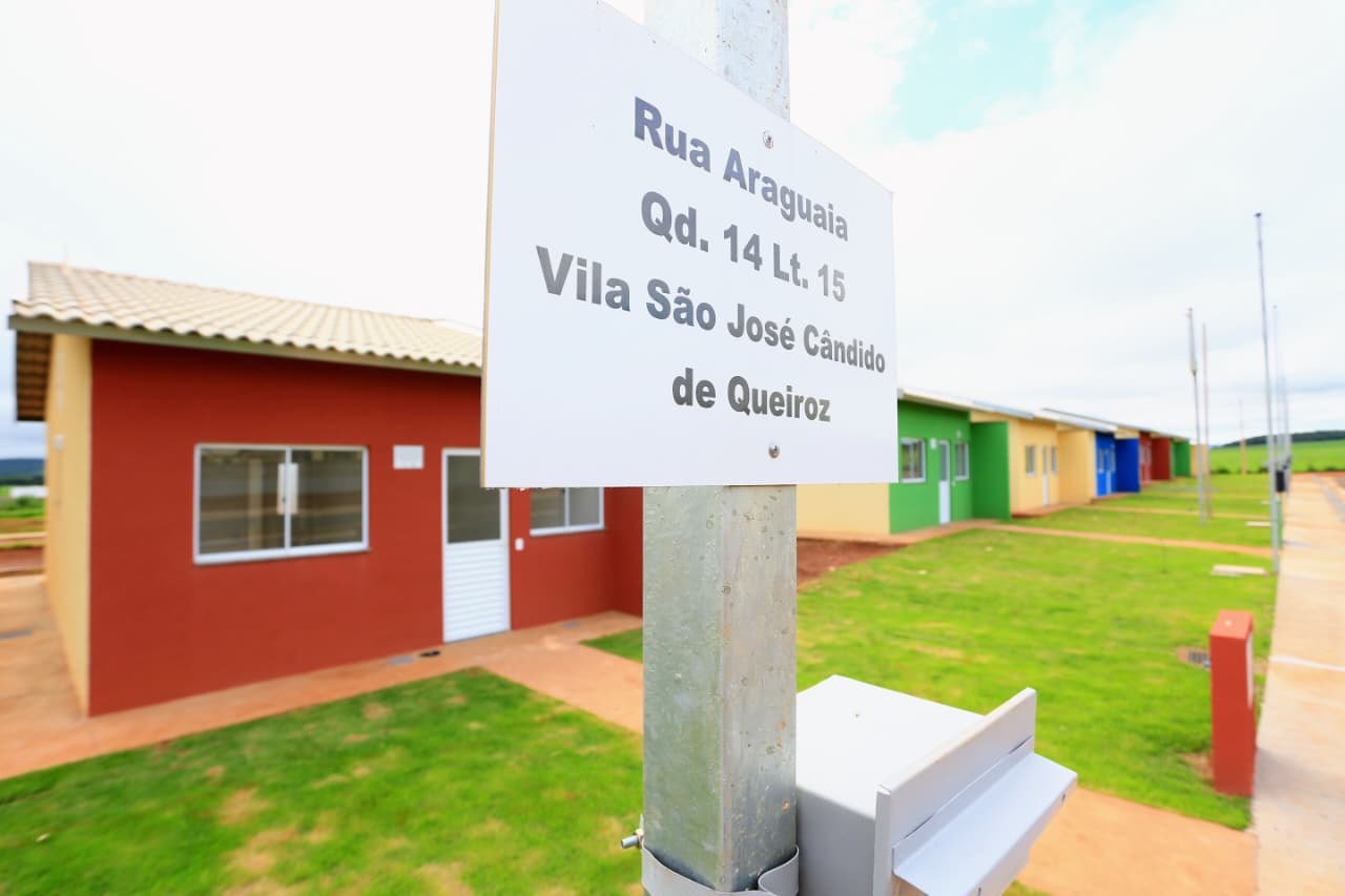 Casas a custo zero em Diorama