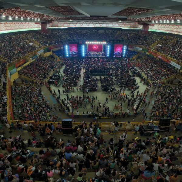 Entrega de brinquedos do Natal do Bem