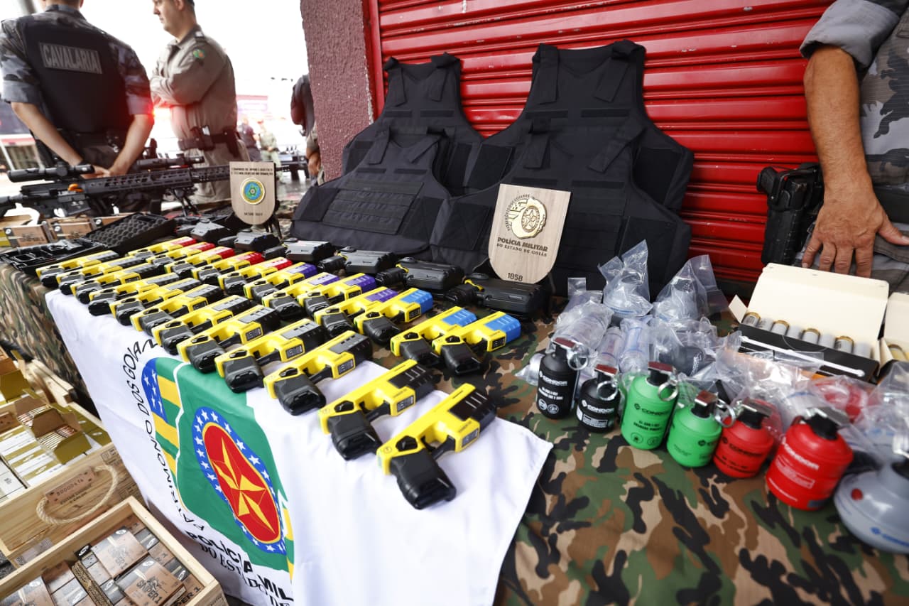 Helicóptero reforça segurança na Operação Natal Seguro