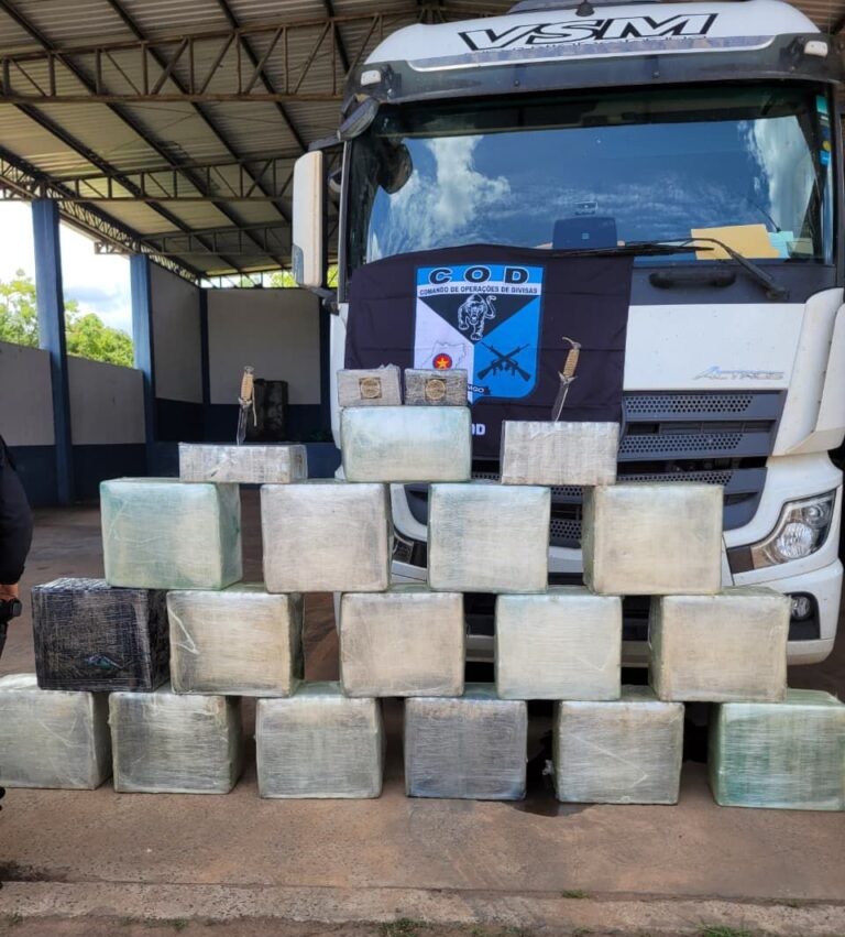Operação integrada apreende meia tonelada de cocaína