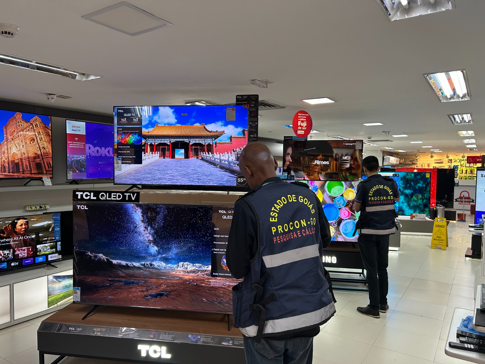 Pesquisa do Procon aponta variação de até 226% nos preços de presentes de Natal