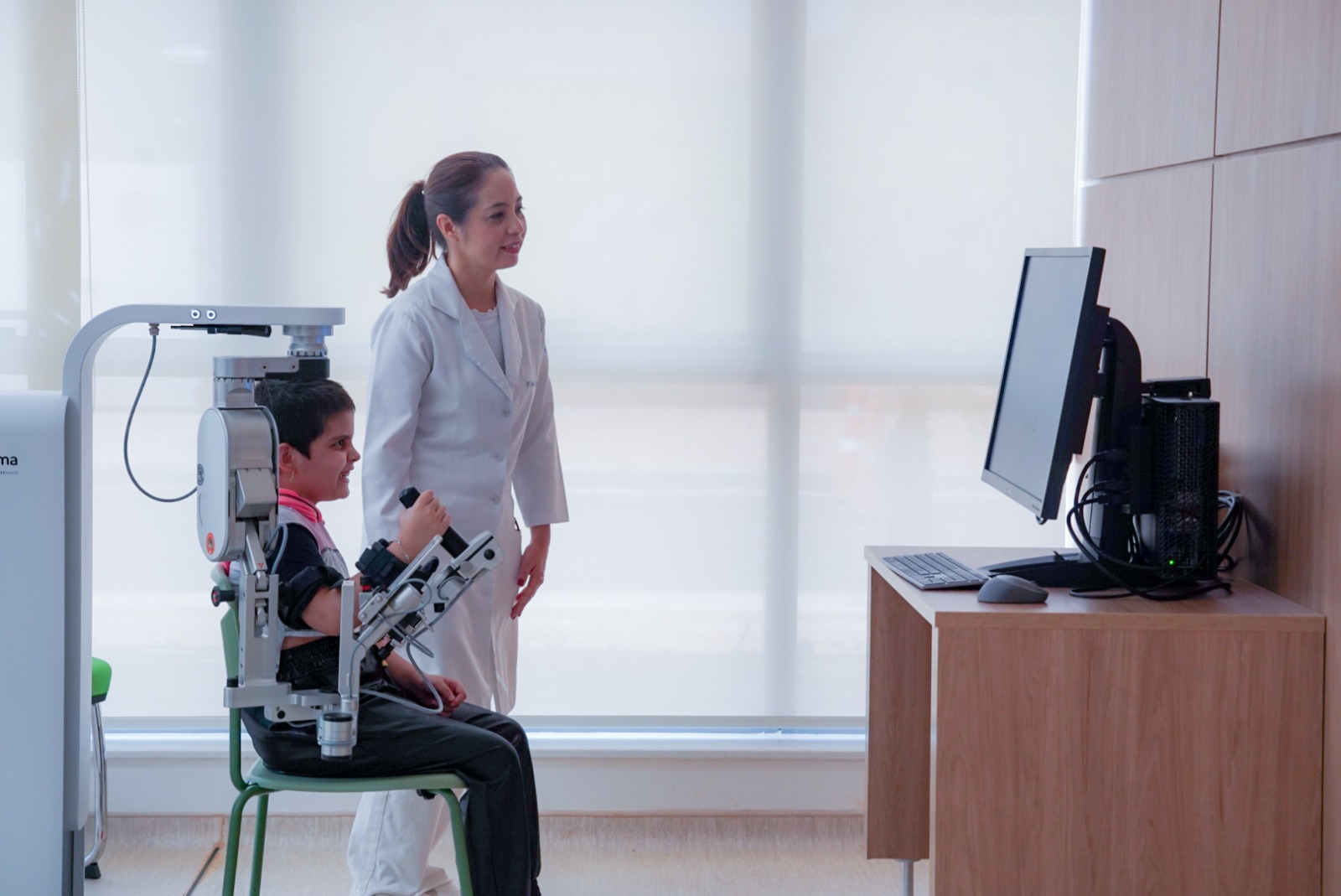 Uso de robôs nos tratamentos do Cora