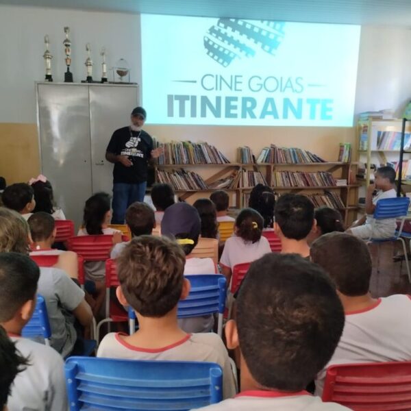 Cine Goiás Itinerante democratiza acesso ao cinema e impacta mais de 110 mil pessoas em Goiás