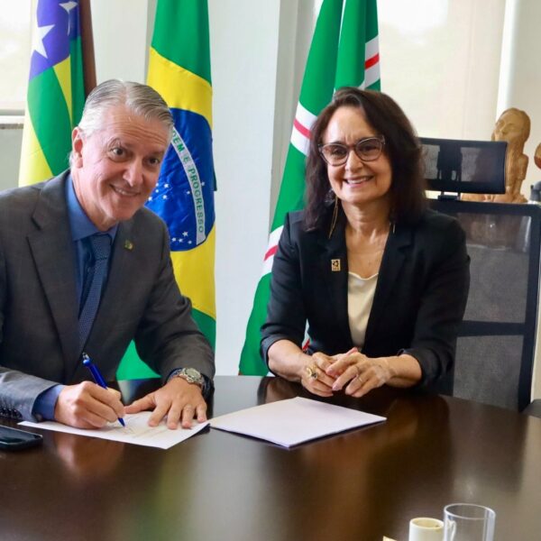 Governo de Goiás assina acordo com UFG para criação do Centro de Ciências e Tecnologia Mineral