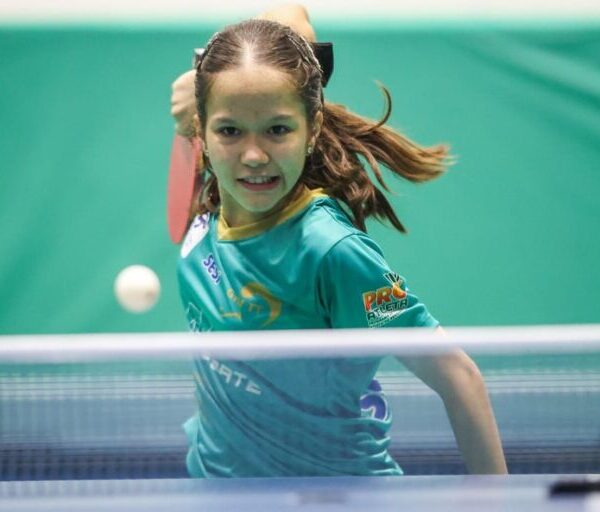 Mesatenista Yumi Iwamoto, bolsista do Pró-Goiás Atleta